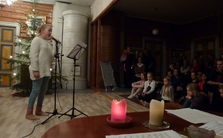 Lauluesitys ja yleis��