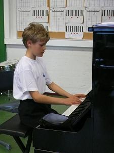 Pianonsoiton yksityistunti