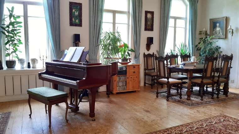 Jokelan kartanon flyygeli